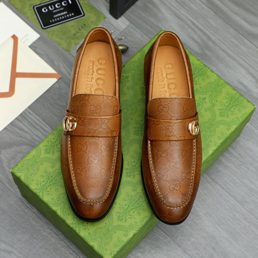 Gucci Brown Textured Loafers — hero