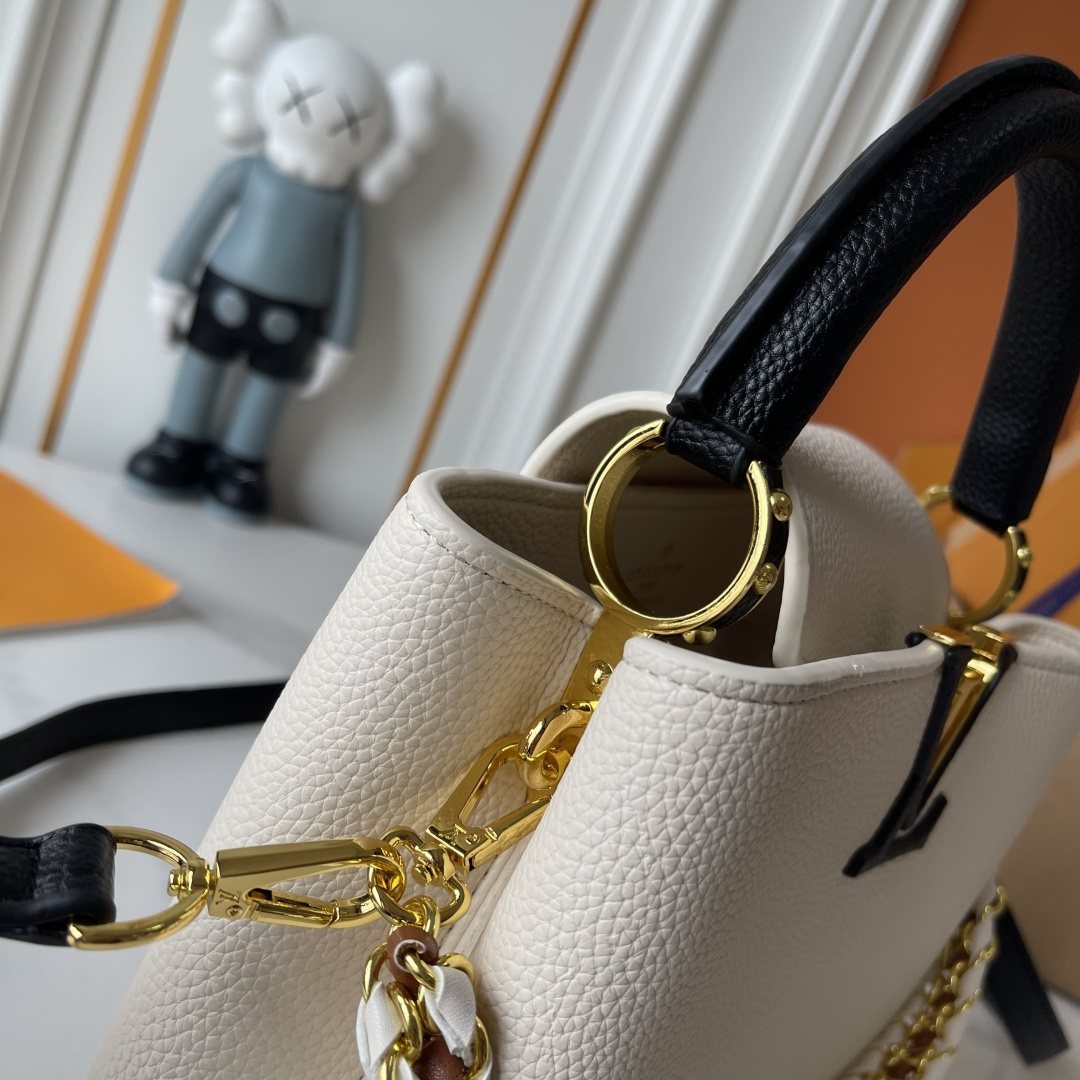 Louis Vuitton Capucines Daydream Floral Chain Handbag — detail