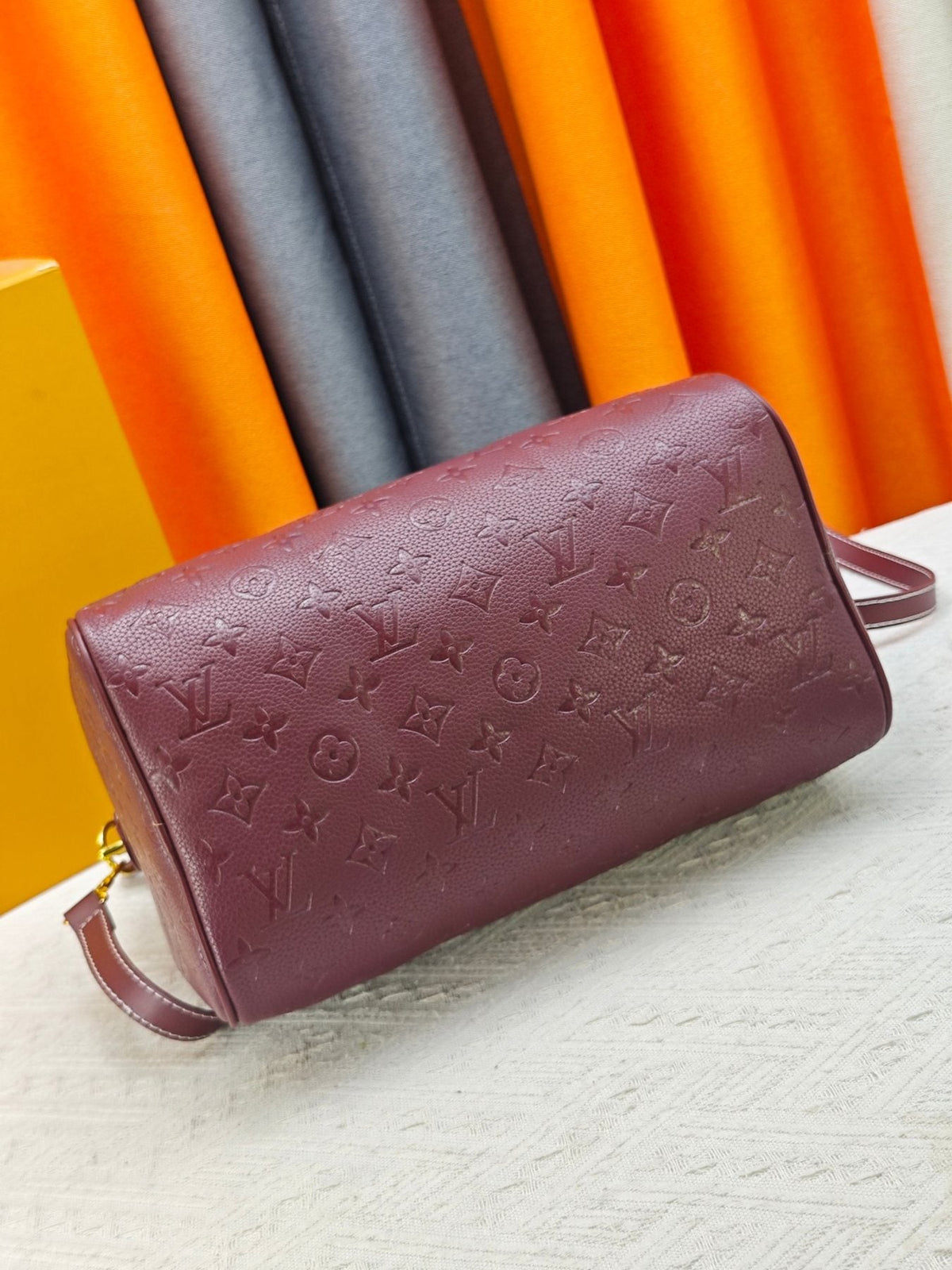 Louis Vuitton Speedy Bandoulière Burgundy Embossed Monogram Bag — detail