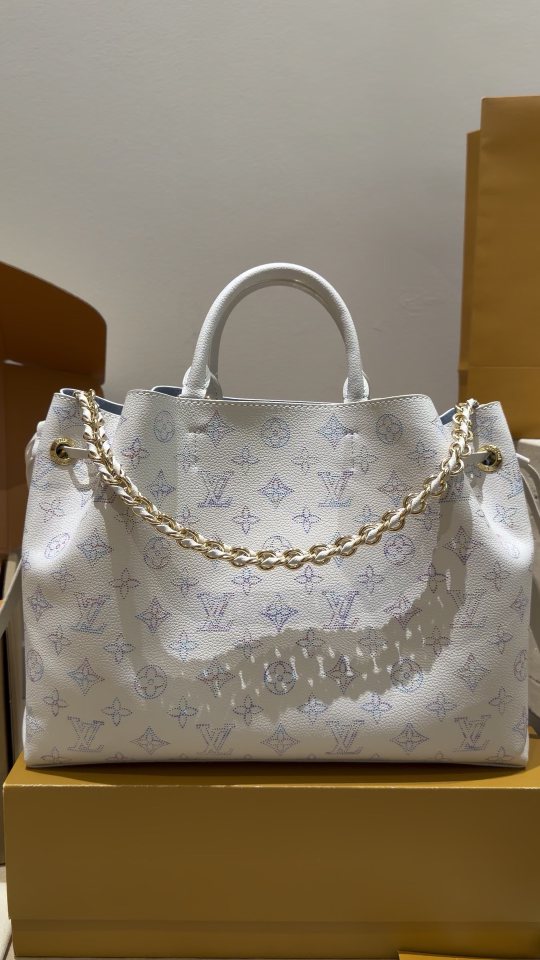 Louis Vuitton Hina Mahina Monogram Tote — hero