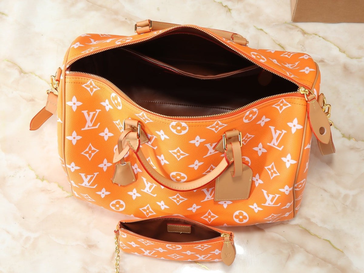 Louis Vuitton Speedy Bandoulière Monogram Duffel Bag — detail