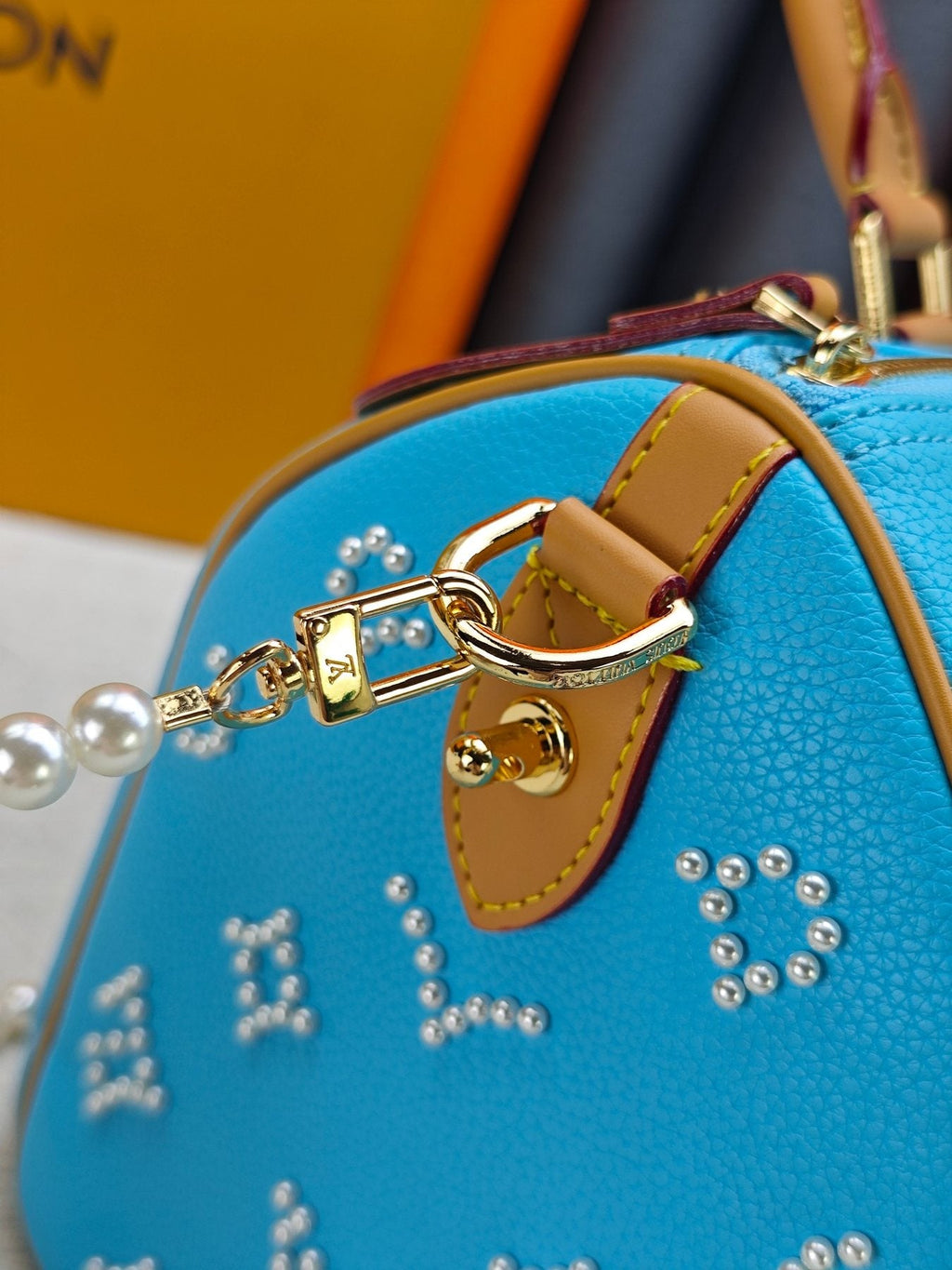 Louis Vuitton Speedy Bandoulière Pearl-Motif Handbag — detail
