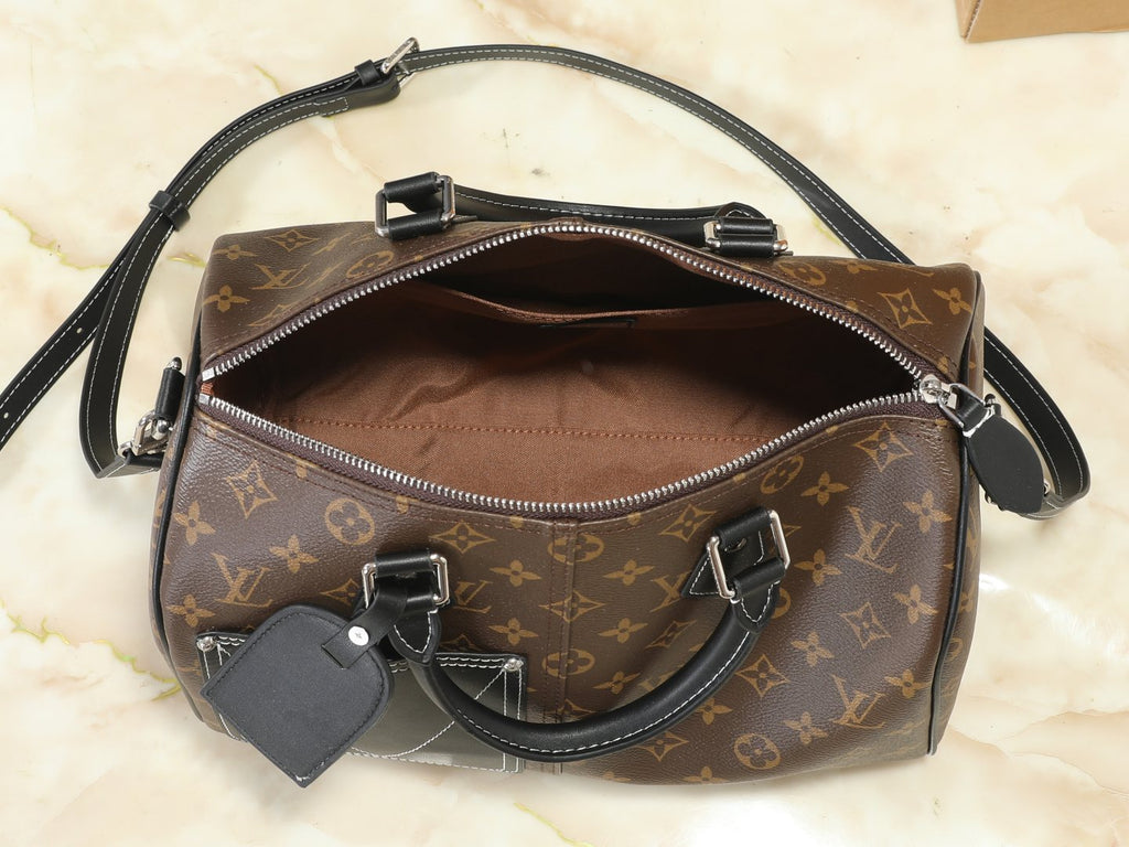 Louis Vuitton Speedy Bandoulière Monogram Pocket Bag — front