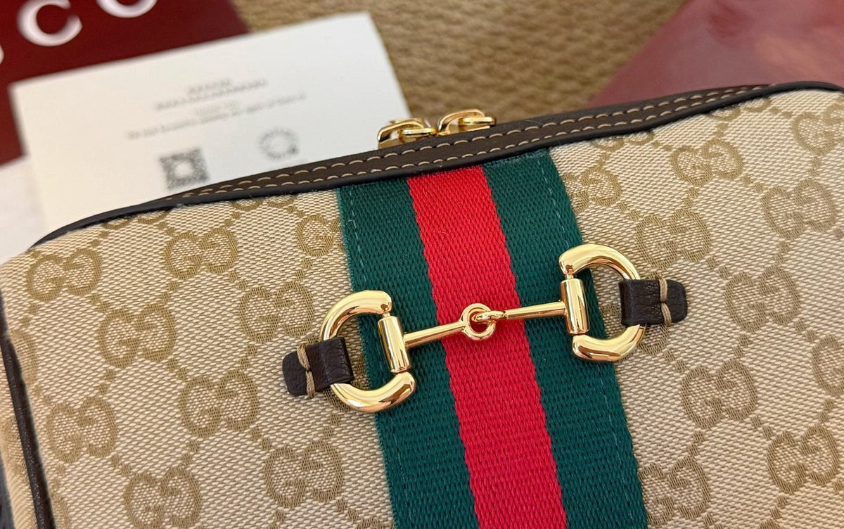 Gucci Horsebit 1955 Camera Bag — detail