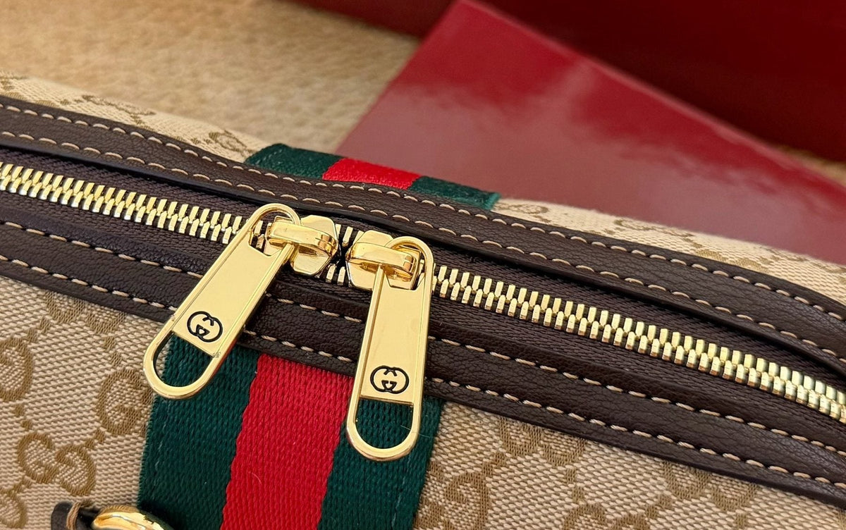 Gucci Horsebit 1955 Camera Bag — detail