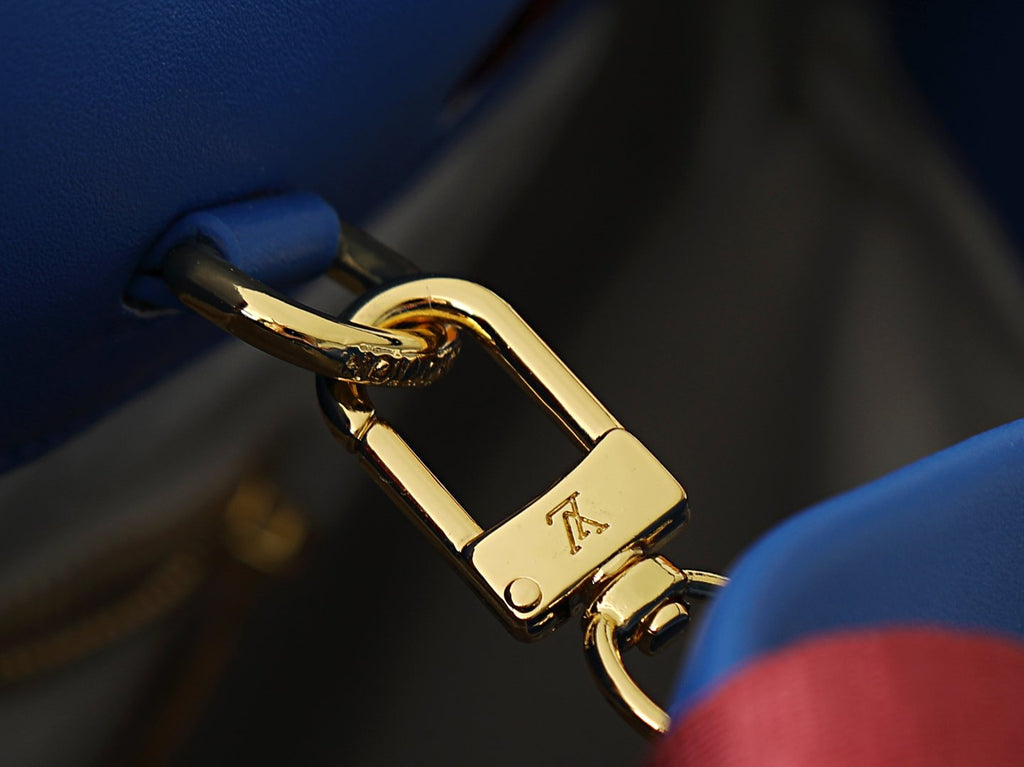 Louis Vuitton Shopper Tote Bag — detail