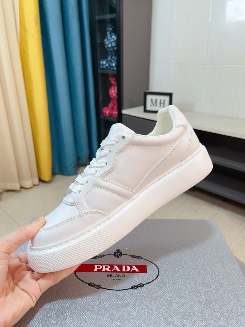 Prada Paneled Low-Top Sneakers — model