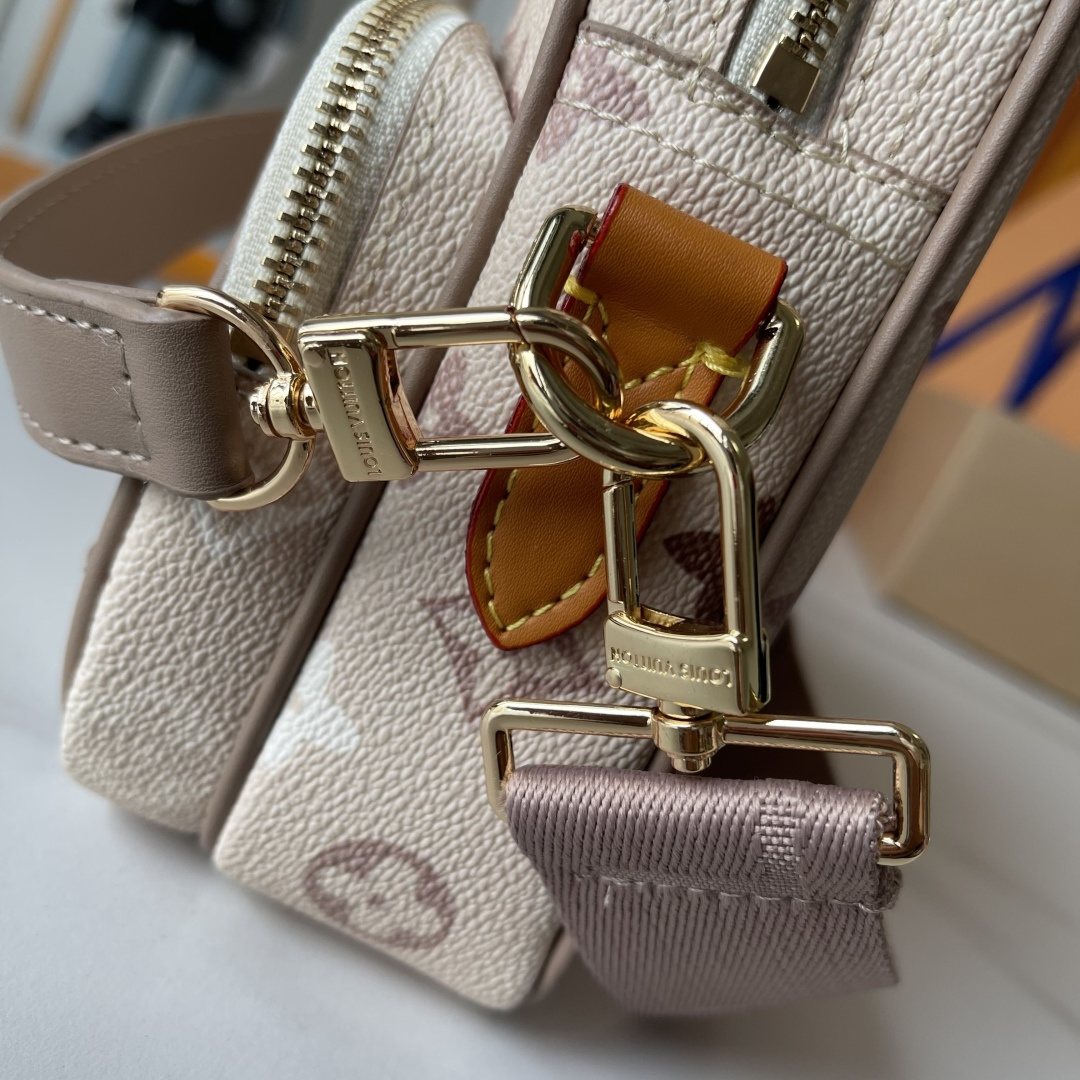 Louis Vuitton Cream Monogram Front-Pocket Messenger Bag — detail