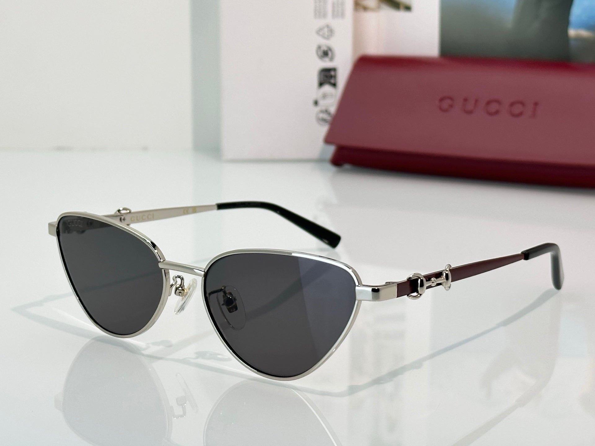 GUCCI Sunglasses-GG2054O
