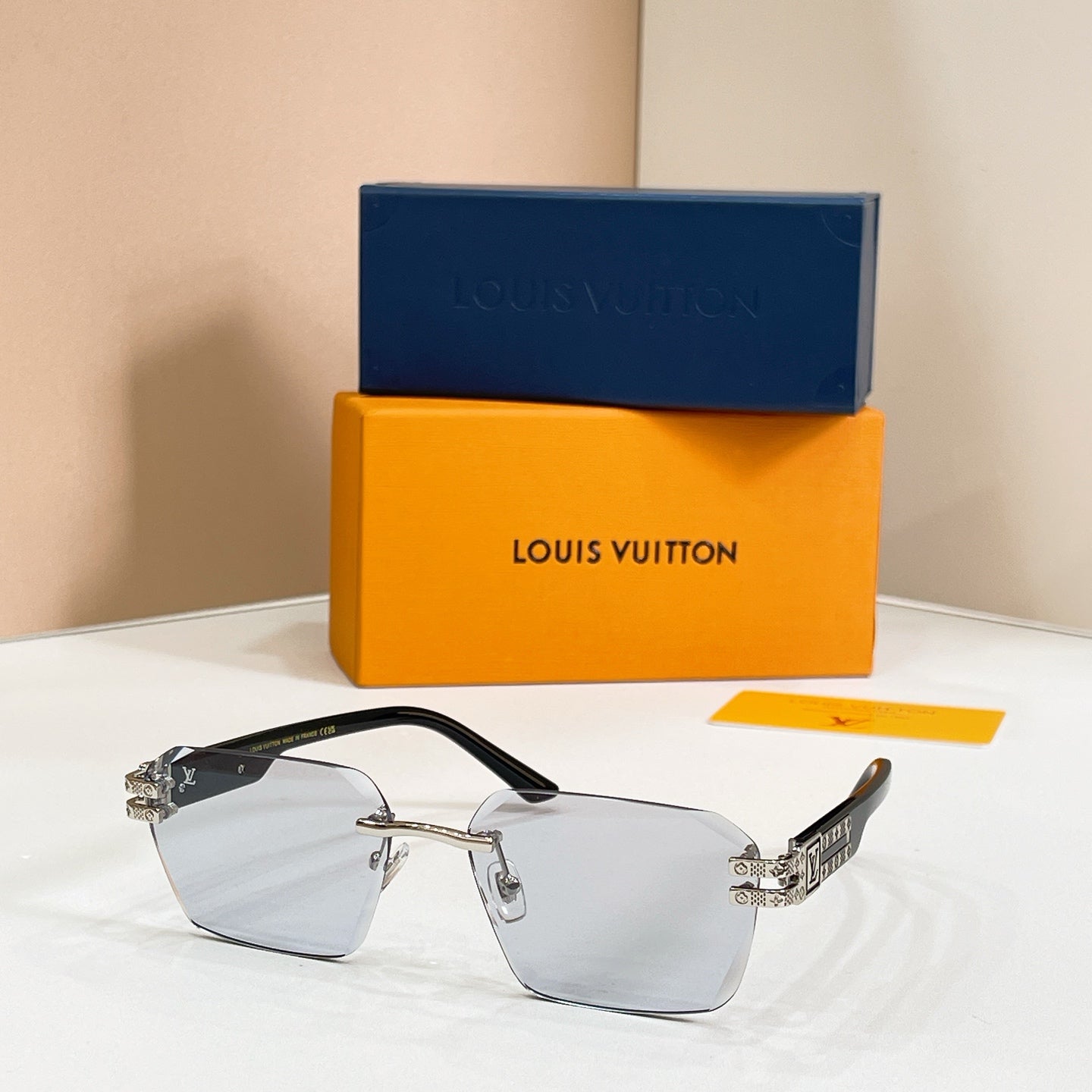 Louis Vuitton Sunglasses-Z21943E